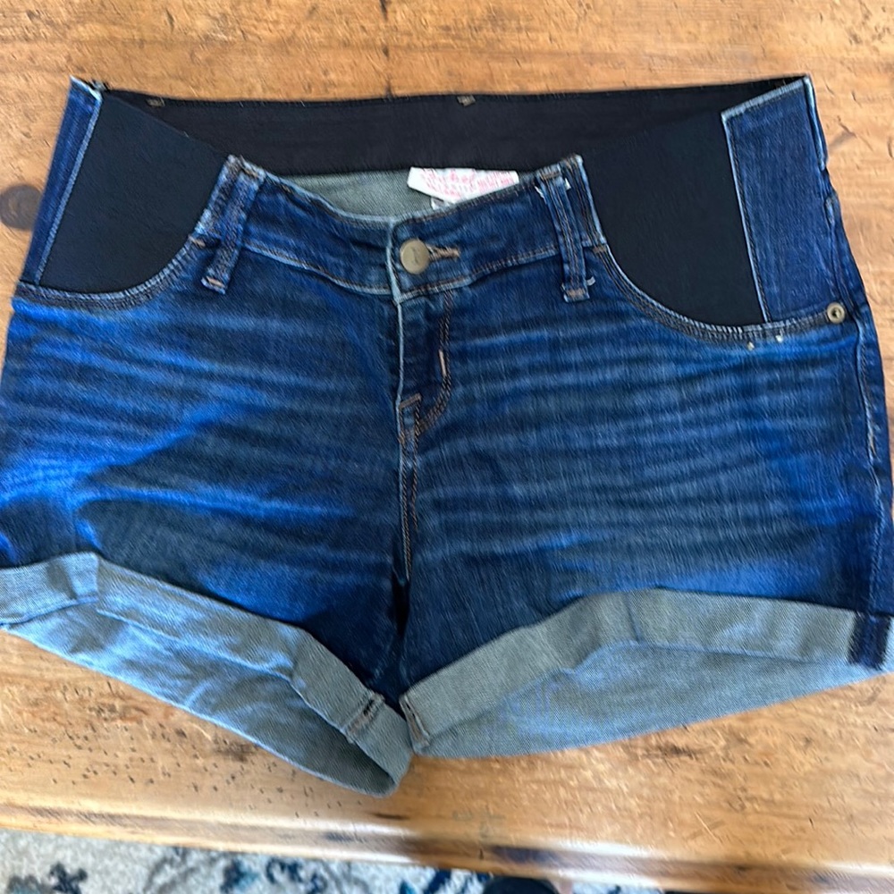 Isabel Maternity Cuffed Denim Shorts Size 6